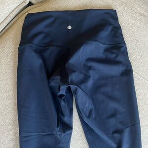 Lululemon size 8 wunder legging